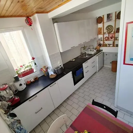 Bright&artful Loft Typical Parisian Lifestyle Area Apartamento París