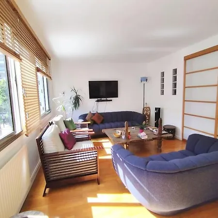 Bright&artful Loft Typical Parisian Lifestyle Area Apartamento París