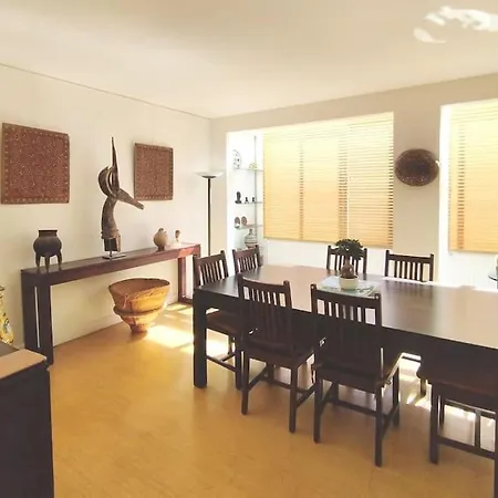 Апартаменты Bright&artful Loft Typical Parisian Lifestyle Area